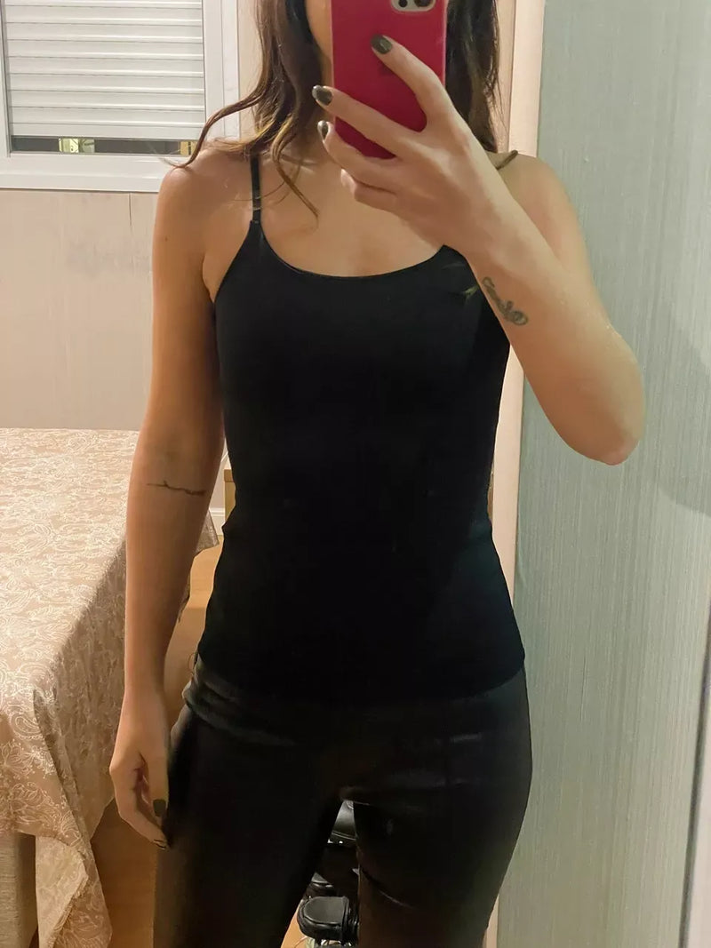 Blusa de Alça Fina em Poliamida Top - MC, Modêlo perfeito.