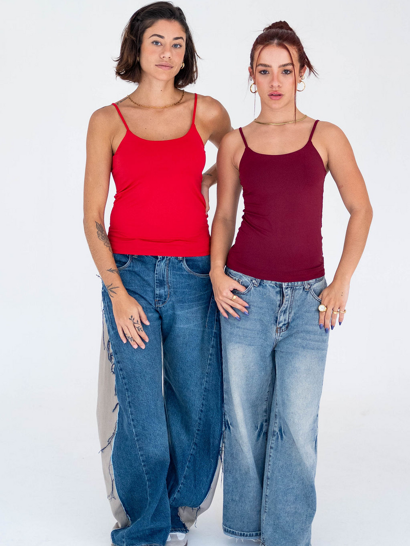 Blusa de Alça Fina em Poliamida Top - MC, Modêlo perfeito.