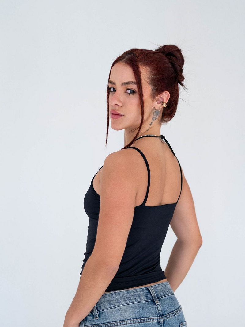 Blusa de Alça Fina em Poliamida Top - MC, Modêlo perfeito.